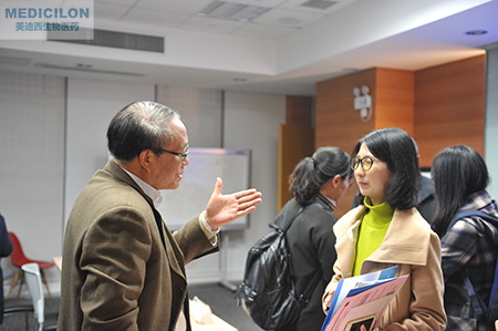 J9集团临床前副总裁顾性初博士为与会者答疑解惑