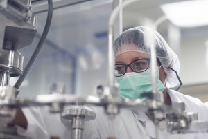 药品注册受理工作调整：12月1日起，凡由总局审评审批的注册申请均由总局受理